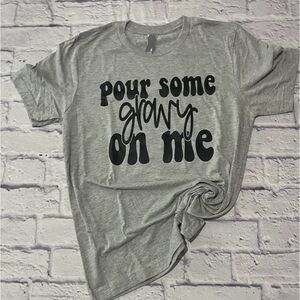 POUR SOME GRAVY ON ME t shirt